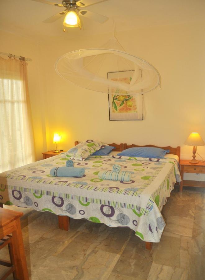 Lemoni Apartments Пелекас Екстер'єр фото