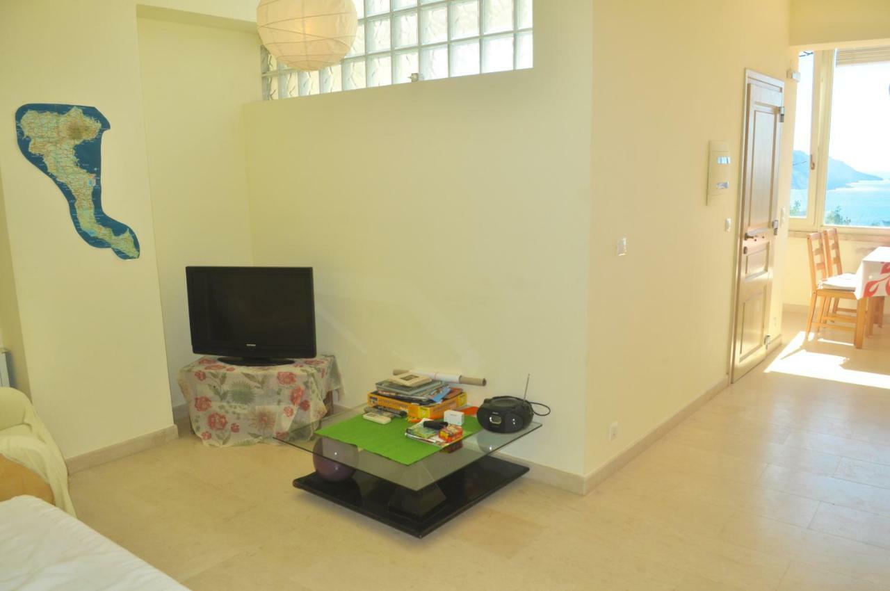Lemoni Apartments Пелекас Екстер'єр фото